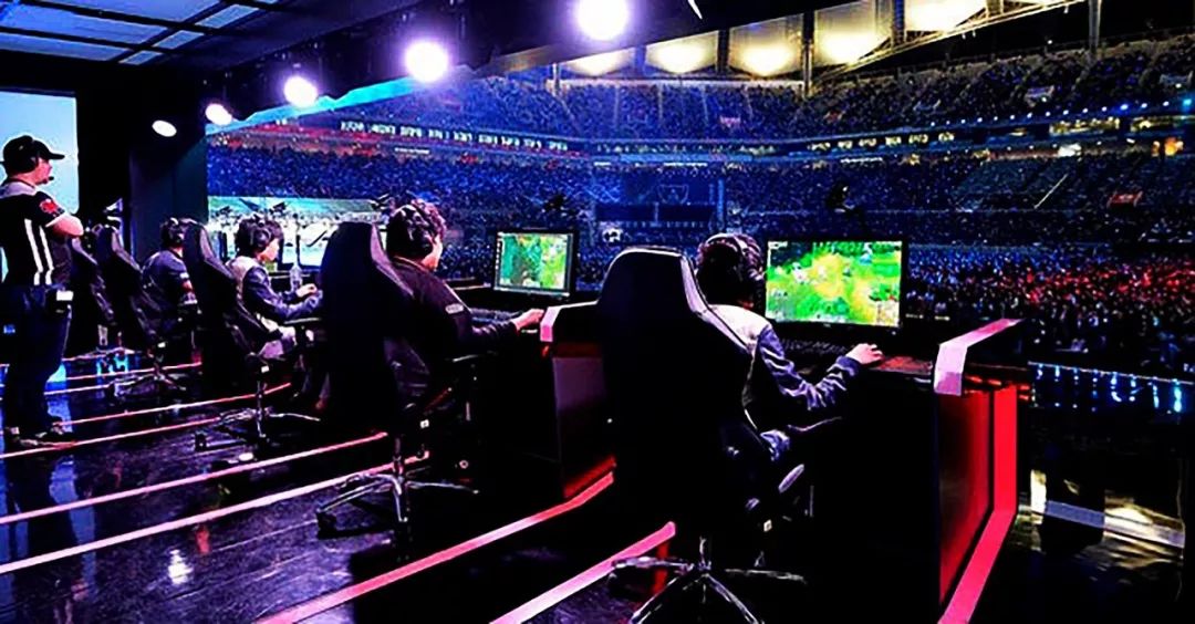 看似是对现 看似是对现