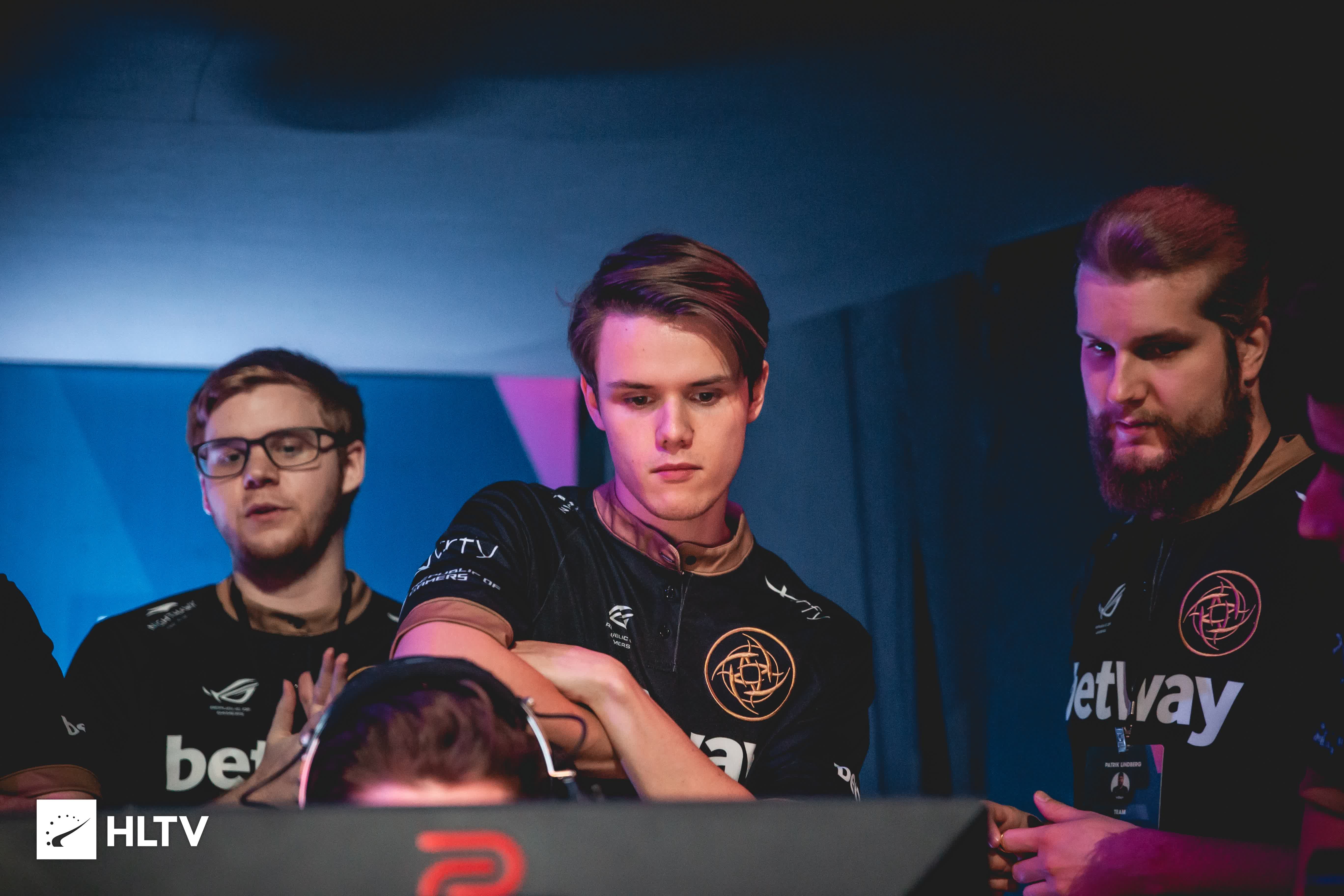 绕不过的名 绕不过的名