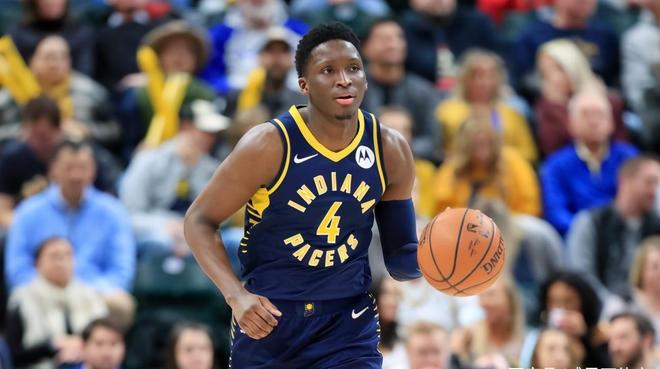 球迷积极支 球迷积极支