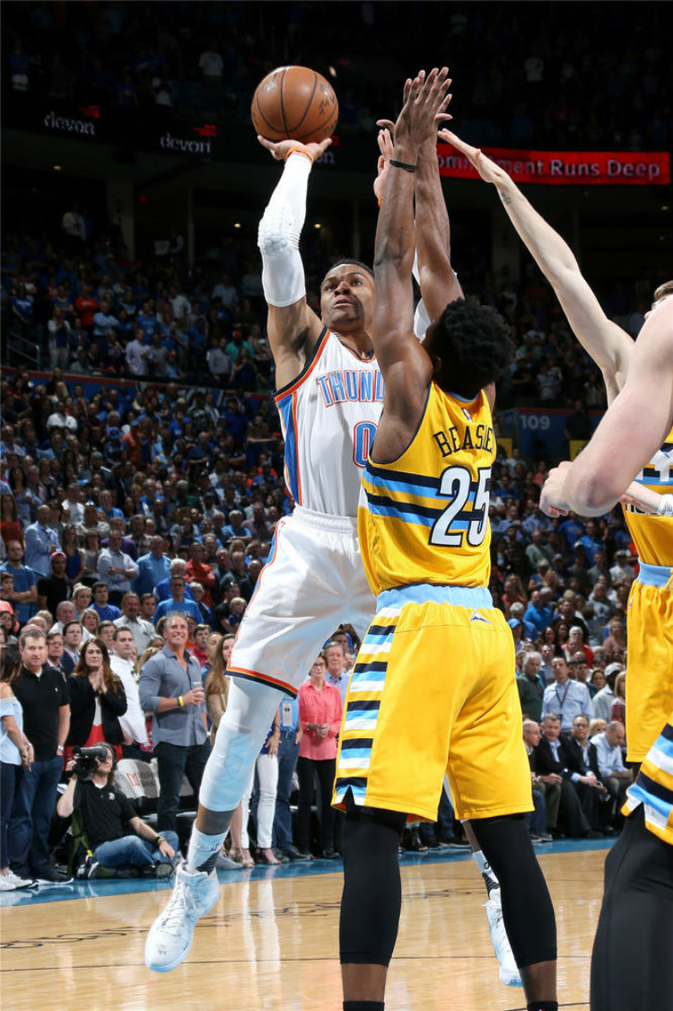 在杜锋的体 在杜锋的体